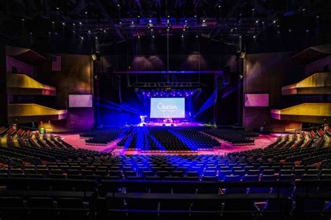 ovation hall at the ocean casino resort .